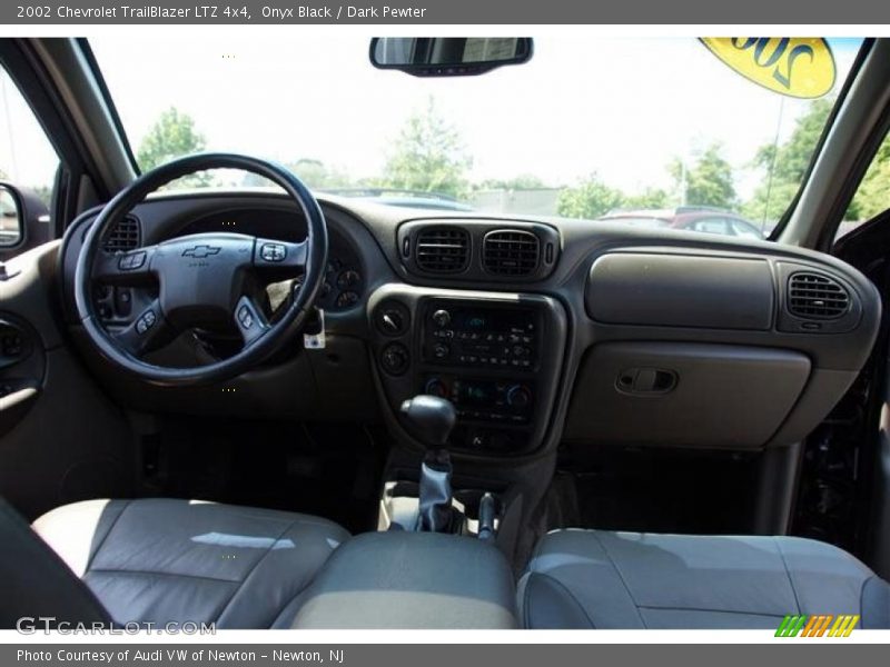Onyx Black / Dark Pewter 2002 Chevrolet TrailBlazer LTZ 4x4