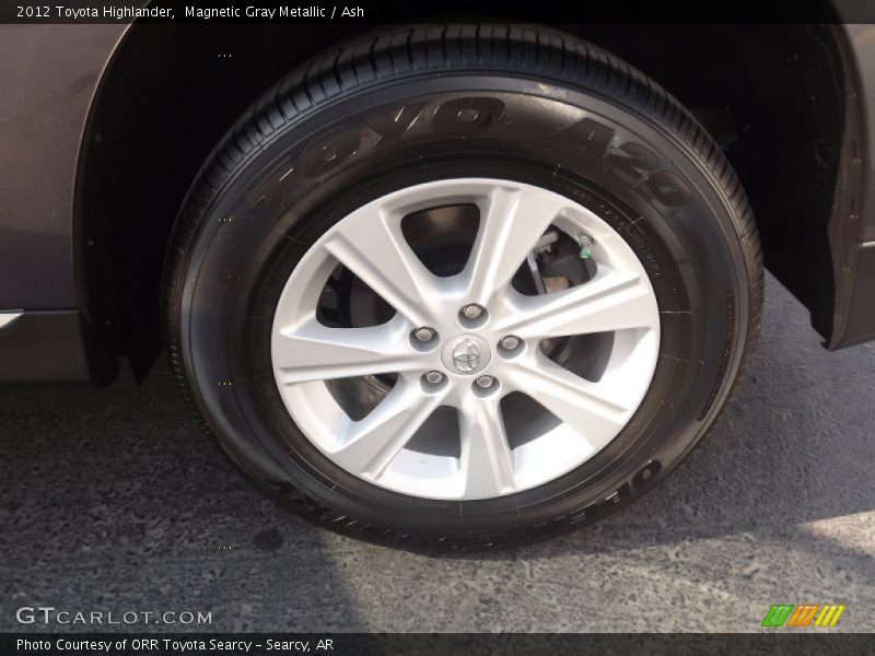 Magnetic Gray Metallic / Ash 2012 Toyota Highlander