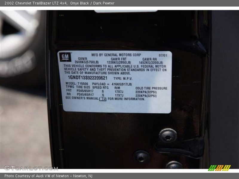 Onyx Black / Dark Pewter 2002 Chevrolet TrailBlazer LTZ 4x4