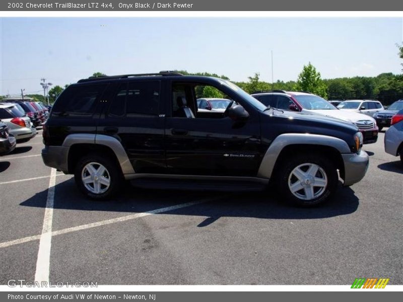Onyx Black / Dark Pewter 2002 Chevrolet TrailBlazer LTZ 4x4