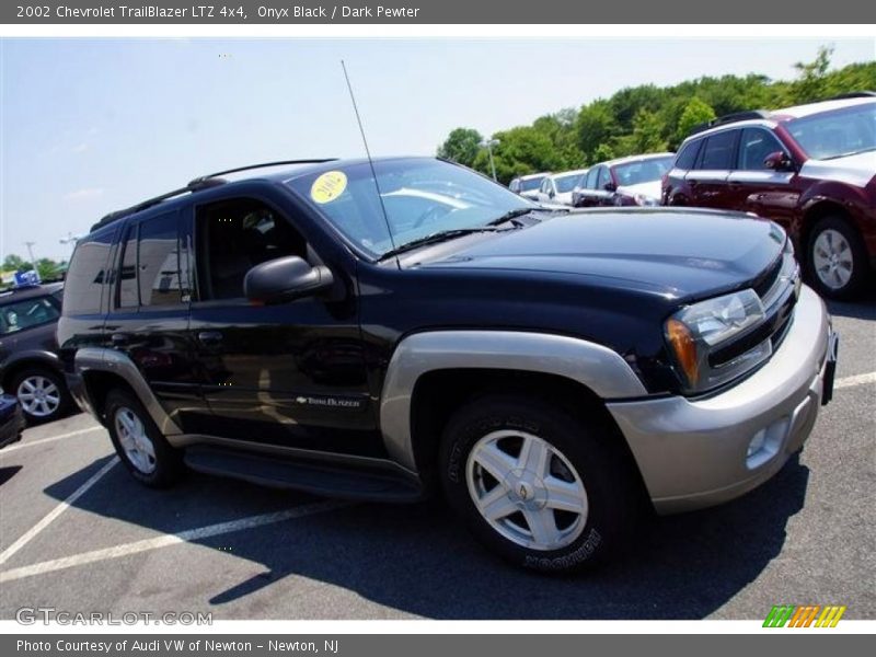 Onyx Black / Dark Pewter 2002 Chevrolet TrailBlazer LTZ 4x4