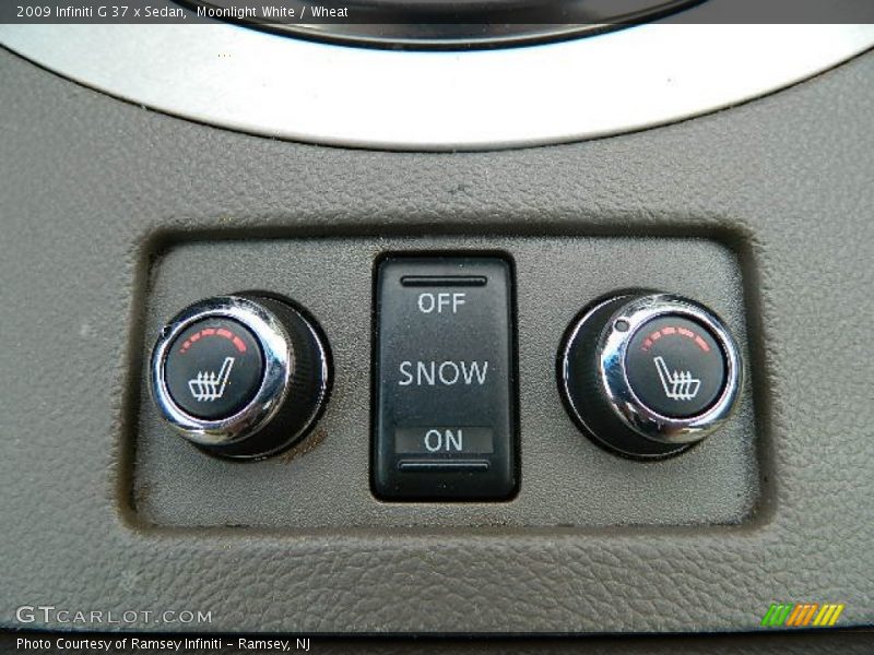 Moonlight White / Wheat 2009 Infiniti G 37 x Sedan