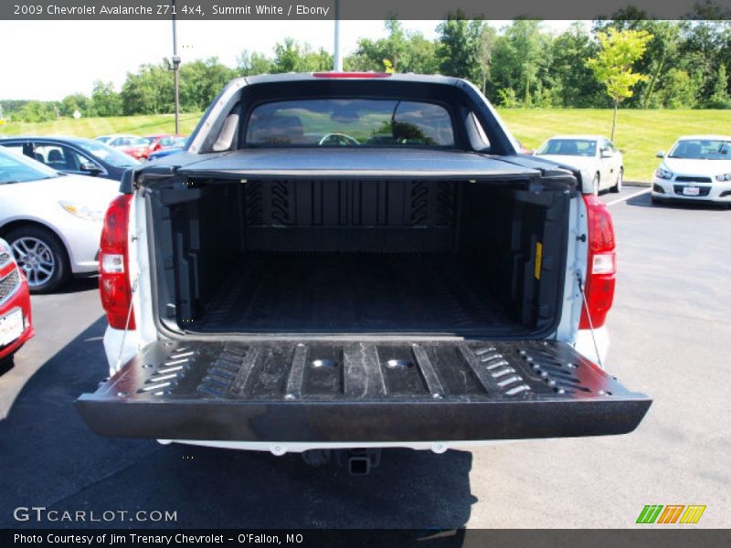 Summit White / Ebony 2009 Chevrolet Avalanche Z71 4x4