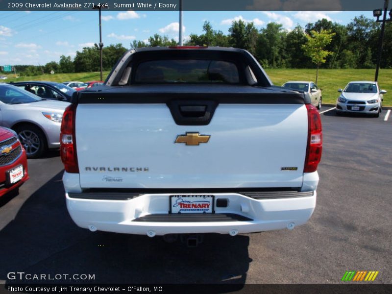 Summit White / Ebony 2009 Chevrolet Avalanche Z71 4x4