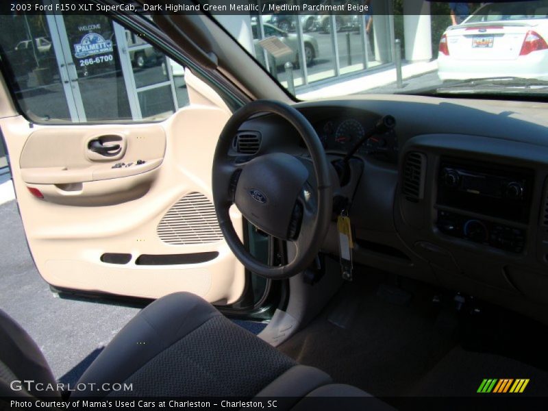 Dark Highland Green Metallic / Medium Parchment Beige 2003 Ford F150 XLT SuperCab