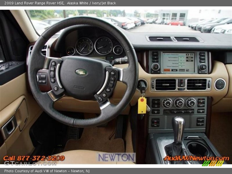 Alaska White / Ivory/Jet Black 2009 Land Rover Range Rover HSE