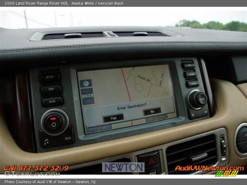 Alaska White / Ivory/Jet Black 2009 Land Rover Range Rover HSE