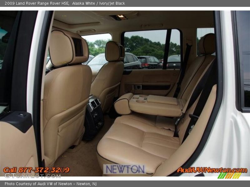 Alaska White / Ivory/Jet Black 2009 Land Rover Range Rover HSE