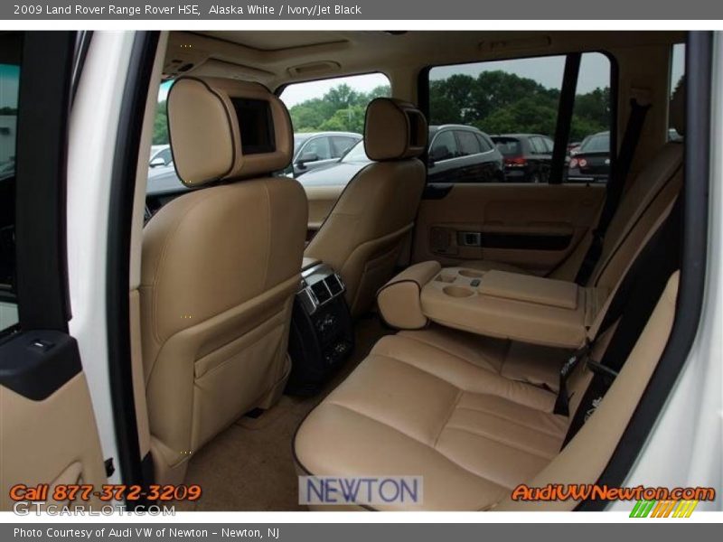 Alaska White / Ivory/Jet Black 2009 Land Rover Range Rover HSE