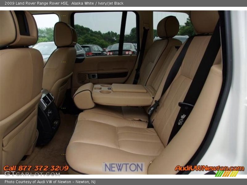 Alaska White / Ivory/Jet Black 2009 Land Rover Range Rover HSE