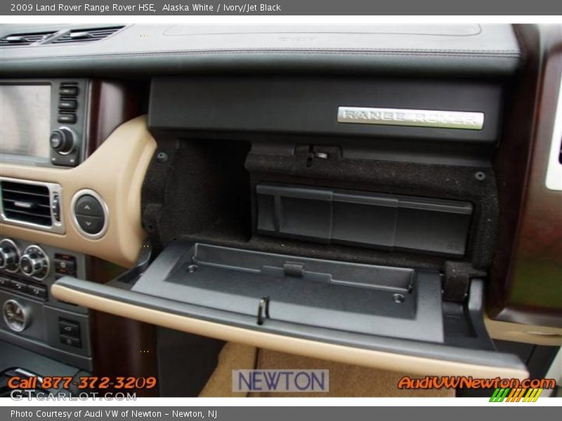 Alaska White / Ivory/Jet Black 2009 Land Rover Range Rover HSE