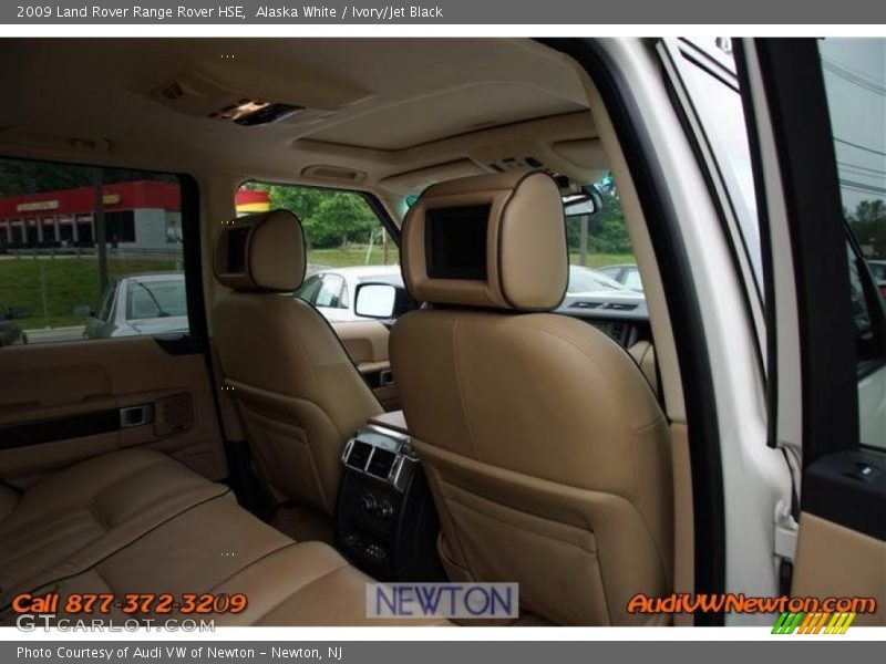 Alaska White / Ivory/Jet Black 2009 Land Rover Range Rover HSE