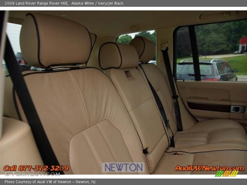 Alaska White / Ivory/Jet Black 2009 Land Rover Range Rover HSE