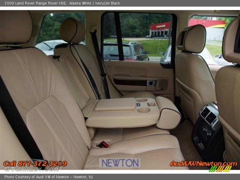 Alaska White / Ivory/Jet Black 2009 Land Rover Range Rover HSE