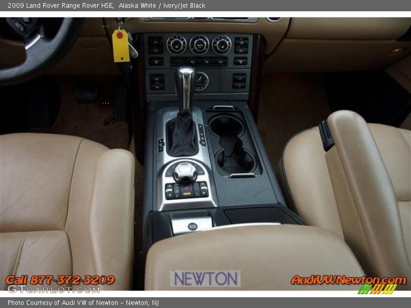 Alaska White / Ivory/Jet Black 2009 Land Rover Range Rover HSE