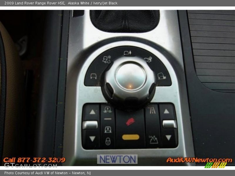 Alaska White / Ivory/Jet Black 2009 Land Rover Range Rover HSE