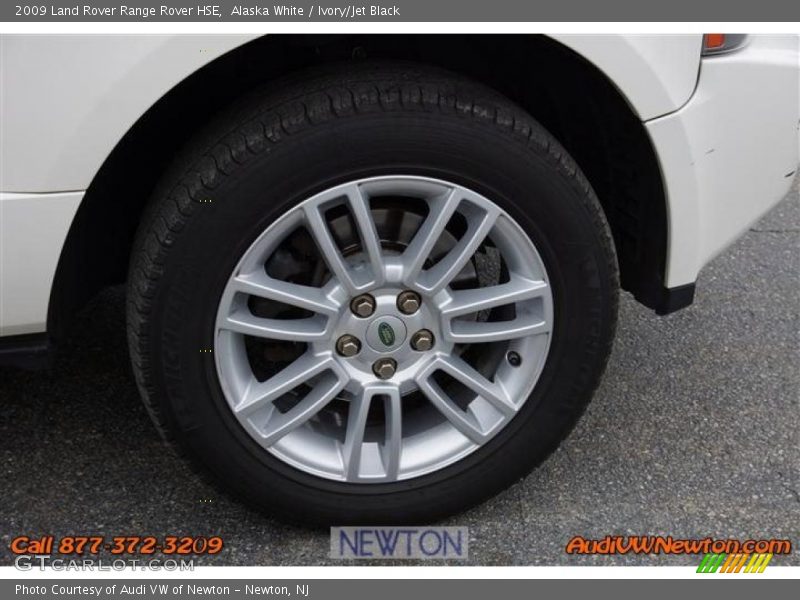 Alaska White / Ivory/Jet Black 2009 Land Rover Range Rover HSE