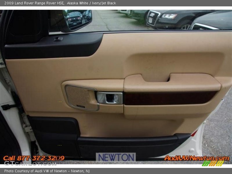 Alaska White / Ivory/Jet Black 2009 Land Rover Range Rover HSE