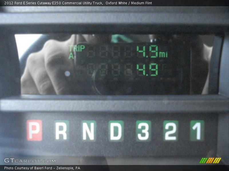 Oxford White / Medium Flint 2012 Ford E Series Cutaway E350 Commercial Utility Truck