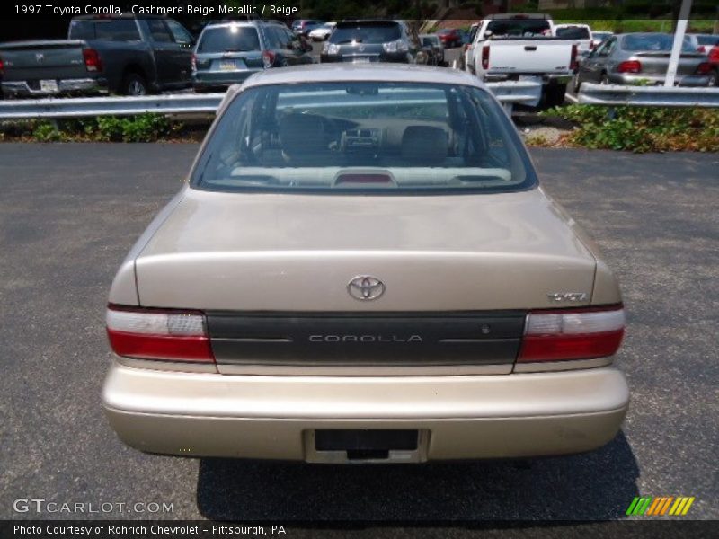 Cashmere Beige Metallic / Beige 1997 Toyota Corolla
