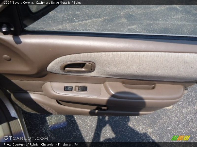 Cashmere Beige Metallic / Beige 1997 Toyota Corolla
