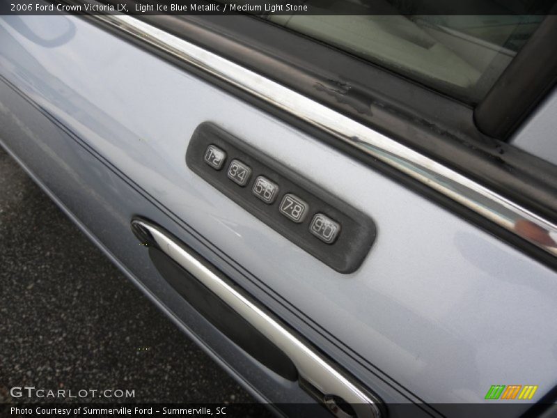 Light Ice Blue Metallic / Medium Light Stone 2006 Ford Crown Victoria LX
