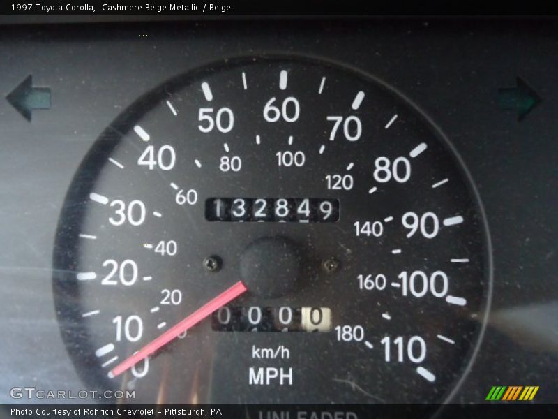 Cashmere Beige Metallic / Beige 1997 Toyota Corolla