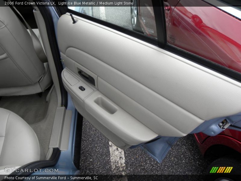Light Ice Blue Metallic / Medium Light Stone 2006 Ford Crown Victoria LX