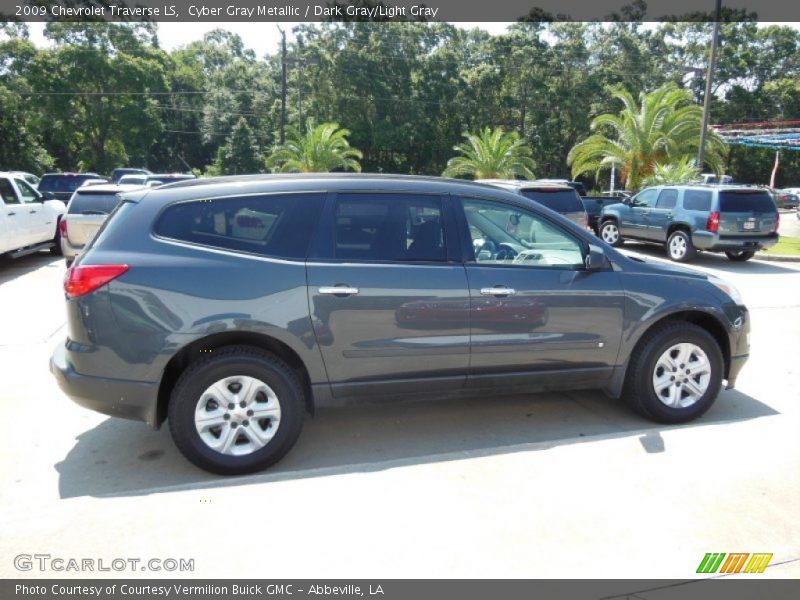 Cyber Gray Metallic / Dark Gray/Light Gray 2009 Chevrolet Traverse LS