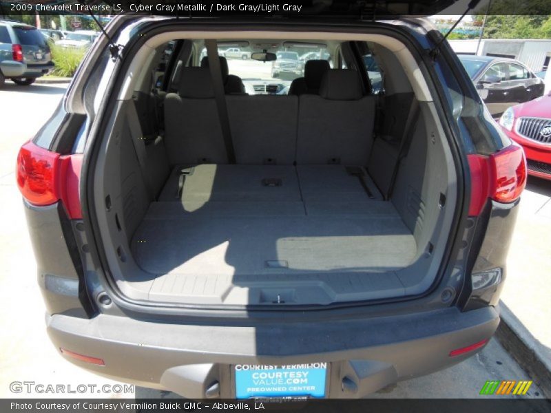 Cyber Gray Metallic / Dark Gray/Light Gray 2009 Chevrolet Traverse LS