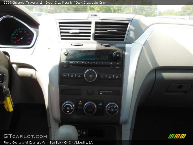 Cyber Gray Metallic / Dark Gray/Light Gray 2009 Chevrolet Traverse LS