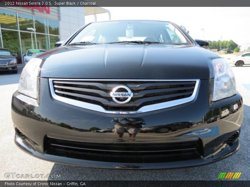 Super Black / Charcoal 2012 Nissan Sentra 2.0 S