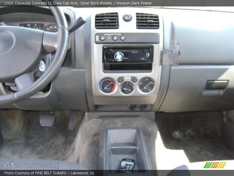 Silver Birch Metallic / Medium Dark Pewter 2005 Chevrolet Colorado LS Crew Cab 4x4