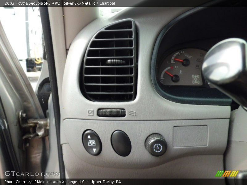 Silver Sky Metallic / Charcoal 2003 Toyota Sequoia SR5 4WD