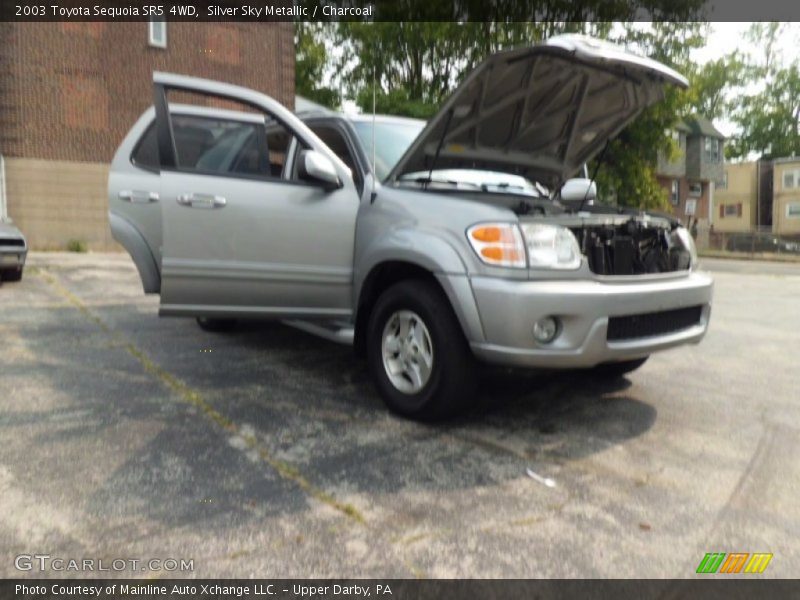 Silver Sky Metallic / Charcoal 2003 Toyota Sequoia SR5 4WD