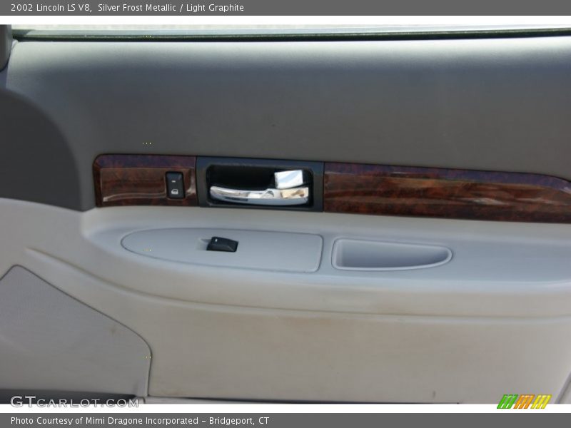 Silver Frost Metallic / Light Graphite 2002 Lincoln LS V8