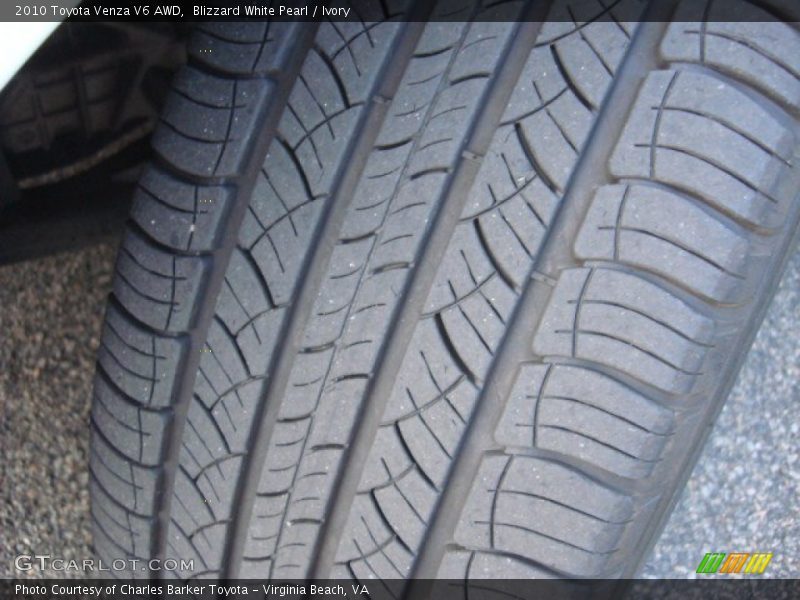 Blizzard White Pearl / Ivory 2010 Toyota Venza V6 AWD
