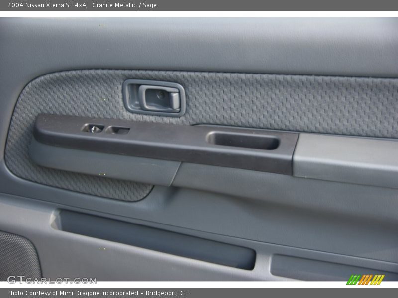 Granite Metallic / Sage 2004 Nissan Xterra SE 4x4
