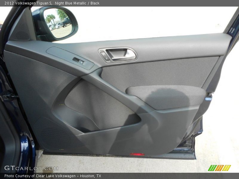 Door Panel of 2012 Tiguan S