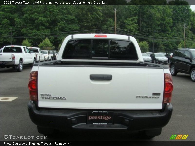 Super White / Graphite 2012 Toyota Tacoma V6 Prerunner Access cab