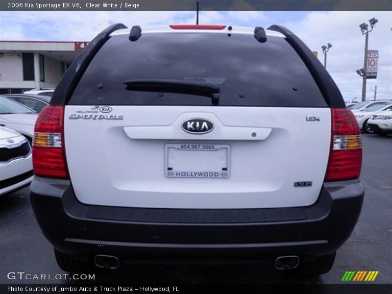 Clear White / Beige 2006 Kia Sportage EX V6