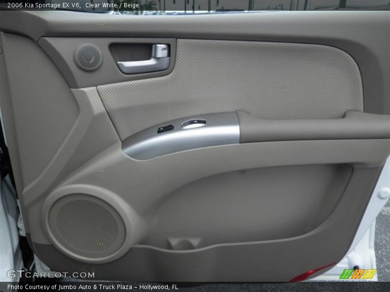 Clear White / Beige 2006 Kia Sportage EX V6