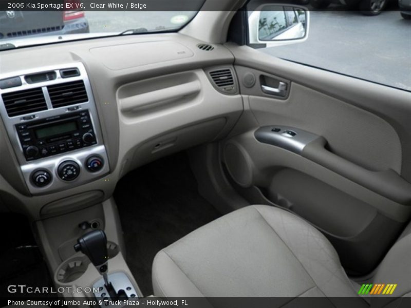 Clear White / Beige 2006 Kia Sportage EX V6