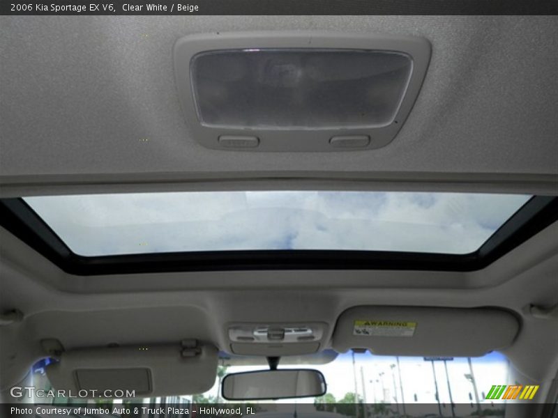Clear White / Beige 2006 Kia Sportage EX V6