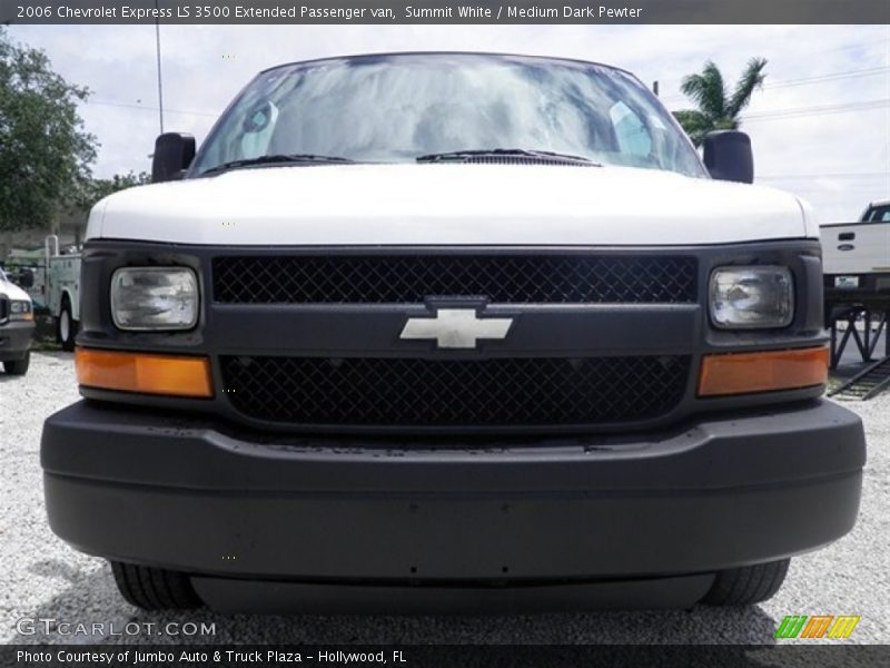 Summit White / Medium Dark Pewter 2006 Chevrolet Express LS 3500 Extended Passenger van