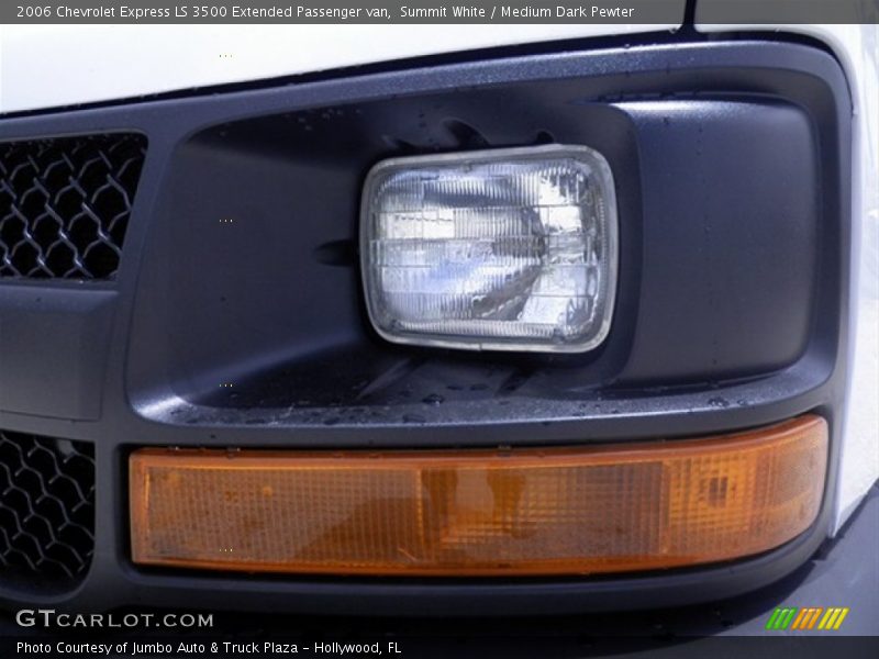 Summit White / Medium Dark Pewter 2006 Chevrolet Express LS 3500 Extended Passenger van