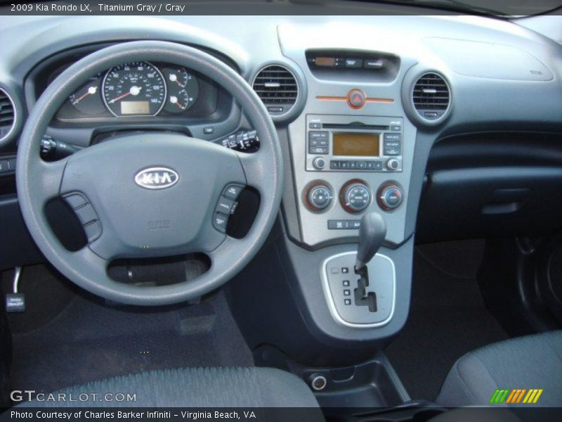 Dashboard of 2009 Rondo LX