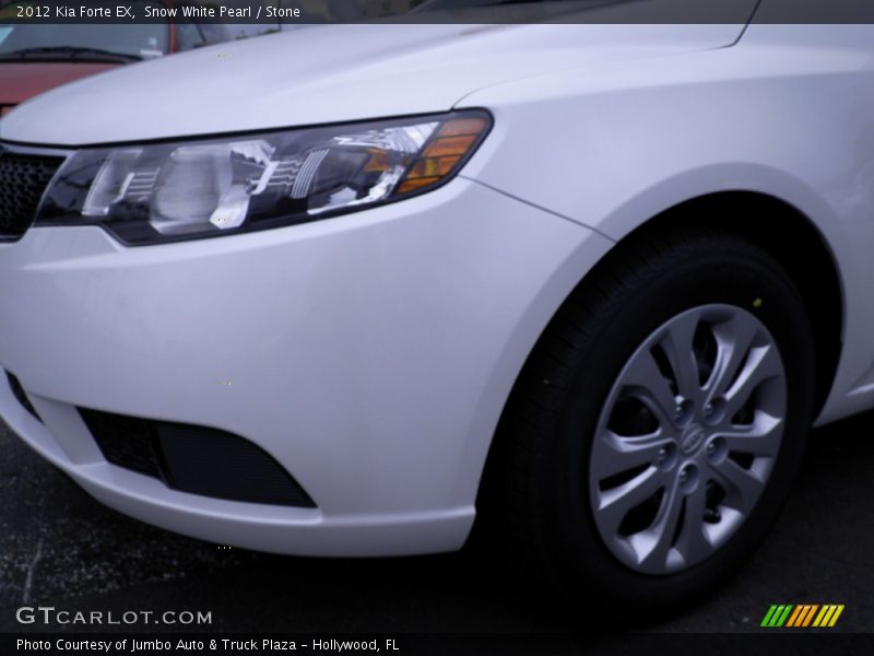 Snow White Pearl / Stone 2012 Kia Forte EX