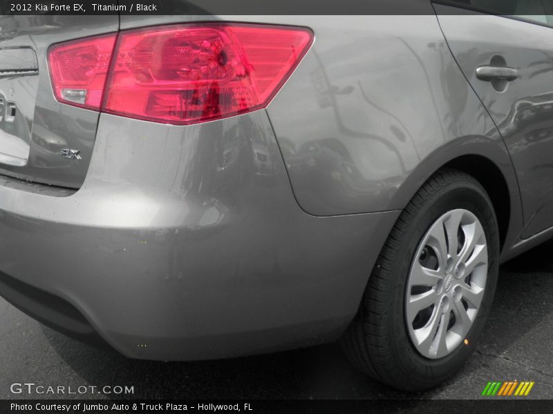 Titanium / Black 2012 Kia Forte EX
