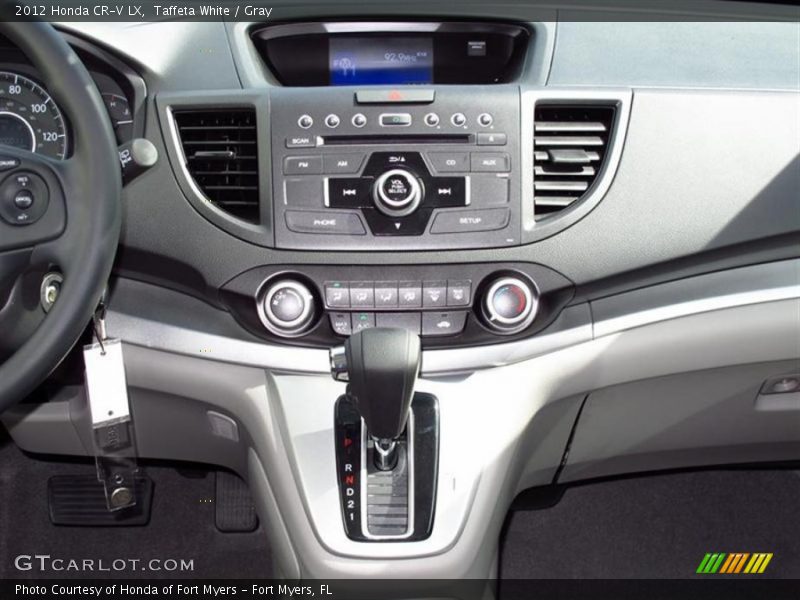 Controls of 2012 CR-V LX